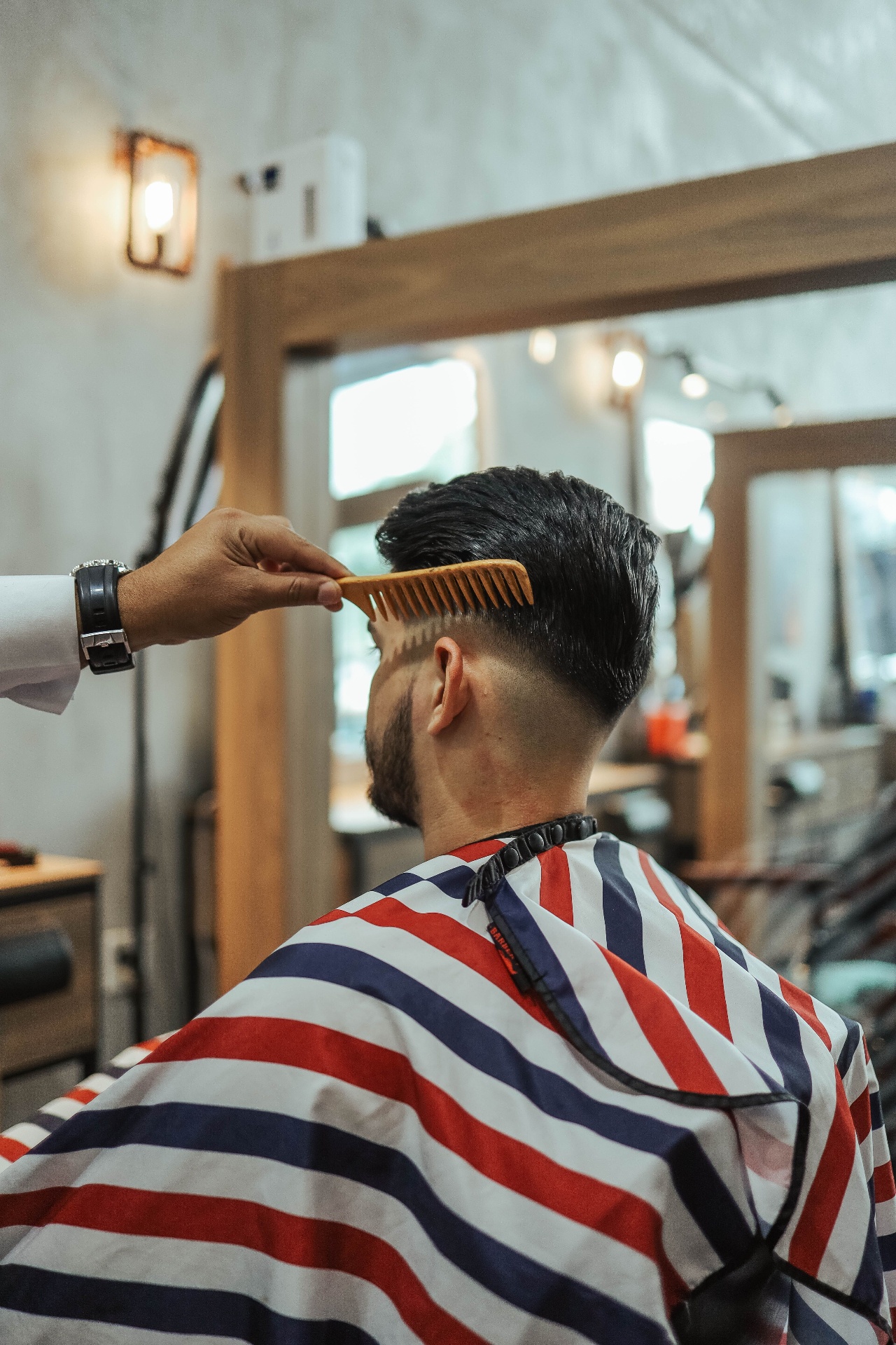 Comb Over Mid Fade